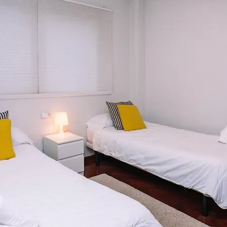 Luz Y Descanso Con Parking By Apartment Vigo