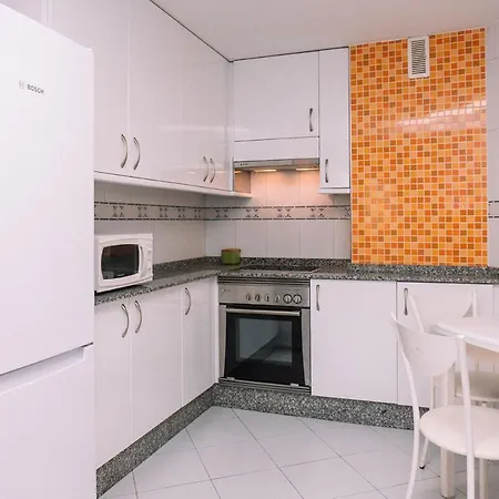 Luz Y Descanso Con Parking By Apartment Vigo