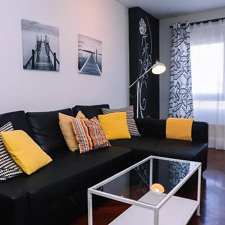 Luz Y Descanso Con Parking By Apartment Vigo
